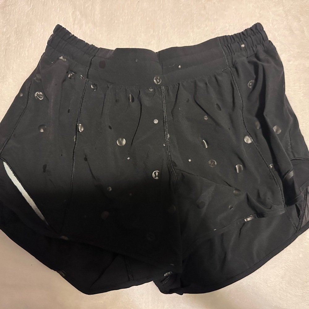 Lululemon Hotty hot shorts